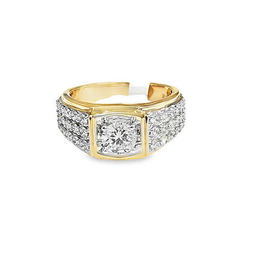 Men's Engagement Ring in 14kt Yellow Gold