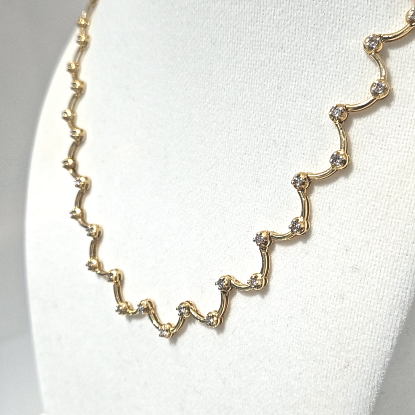 2.02ctw Natural Diamond Necklace in 14kt Yellow Gold