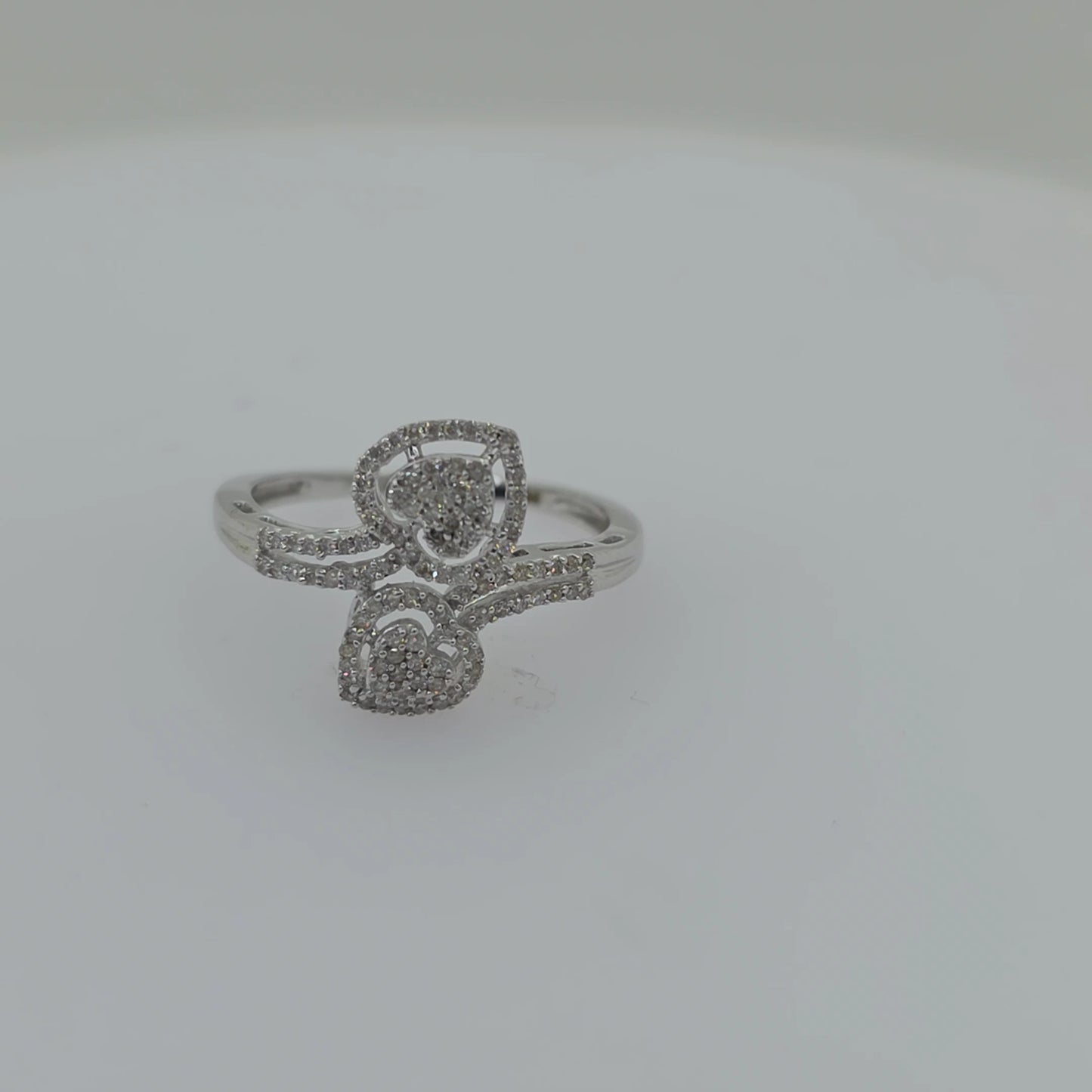 10K White Gold 0.25ctw Diamond Heart Shape Bypass Ring – IGI Certified