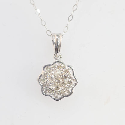 10KT White Gold 0.25CTW Diamond Cluster Necklace Pendant – IGI Certified