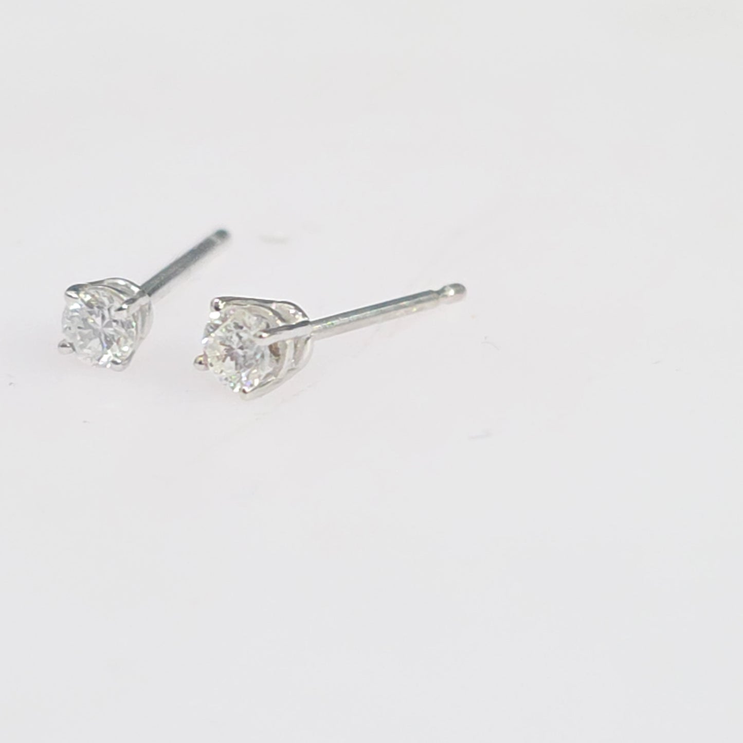 0.25 CTW Natural Diamond Stud Earrings in 14K White Gold – G/H SI1-SI2 – Classic Push Back Diamond Earrings