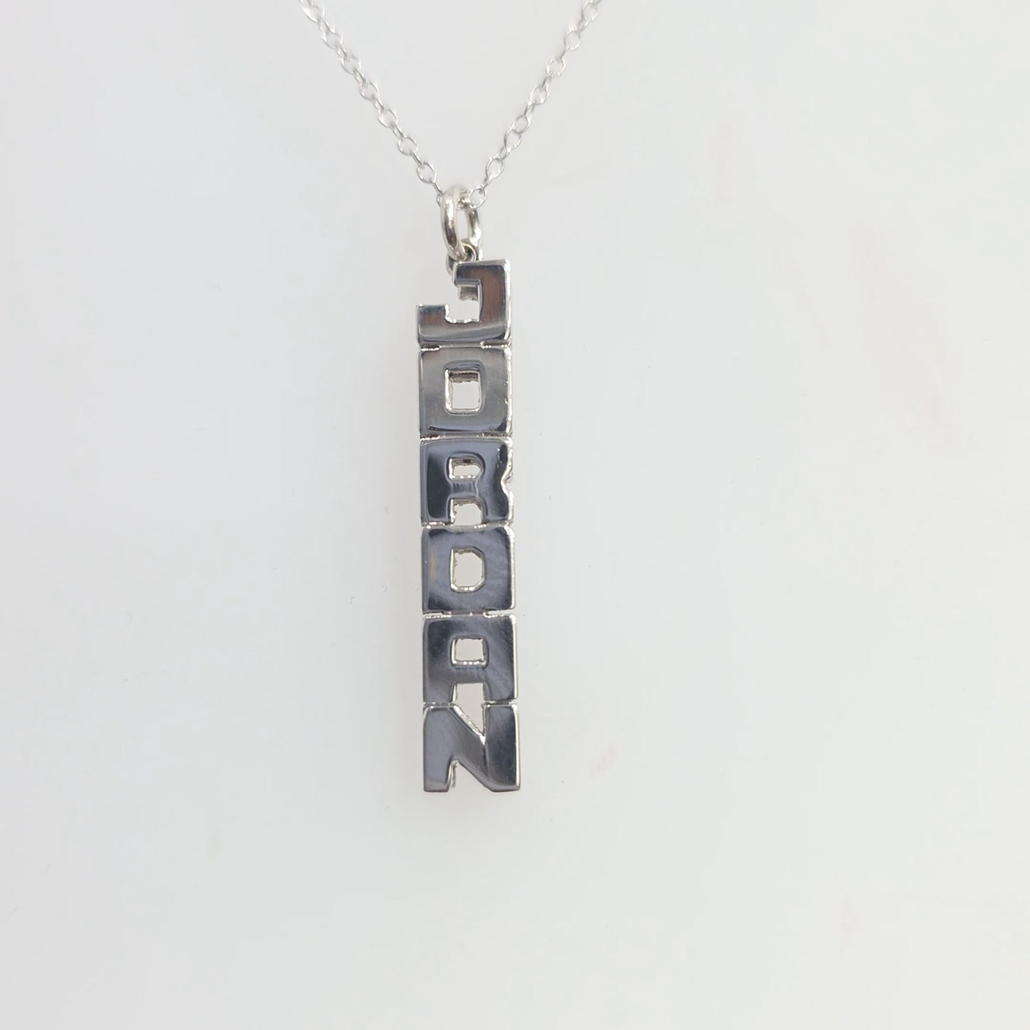 Jordan Vertical Name Necklace – Sterling Silver | Double Plate Design | 18" Chain Included
