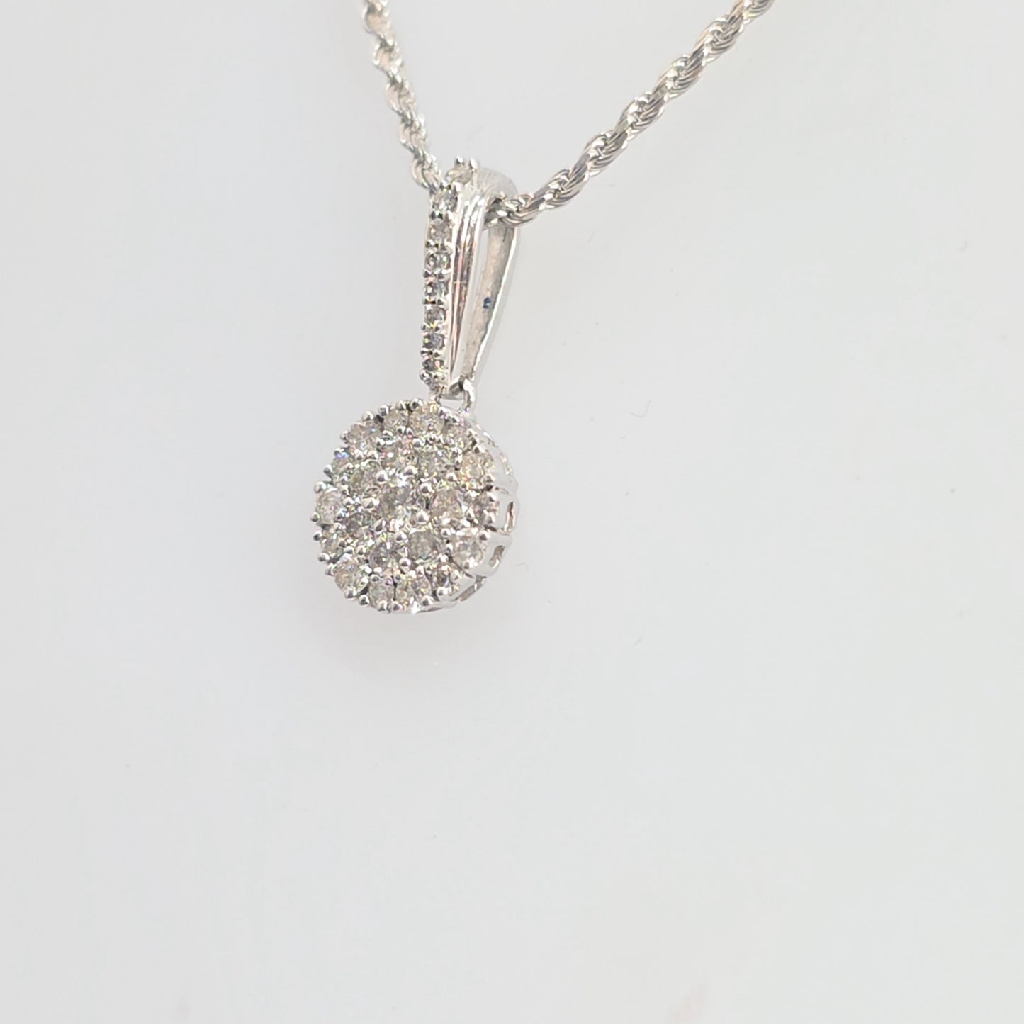 14K Gold 0.50 CTW Diamond Cluster Round Halo Necklace Pendant