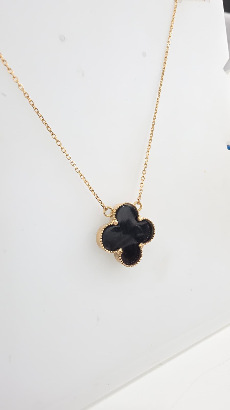 Black Onyx Clover Necklace In 18kt Yellow Gold