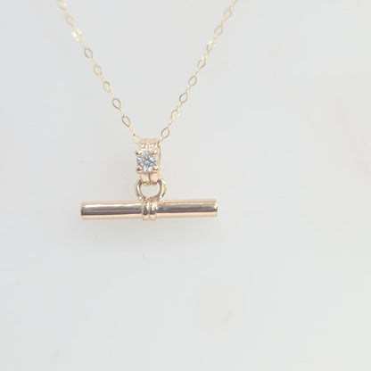 14KT Yellow Gold 20mm Bar Necklace with 0.10ctw Diamond – Celebrity Style Pendant | 18" Cable Chain